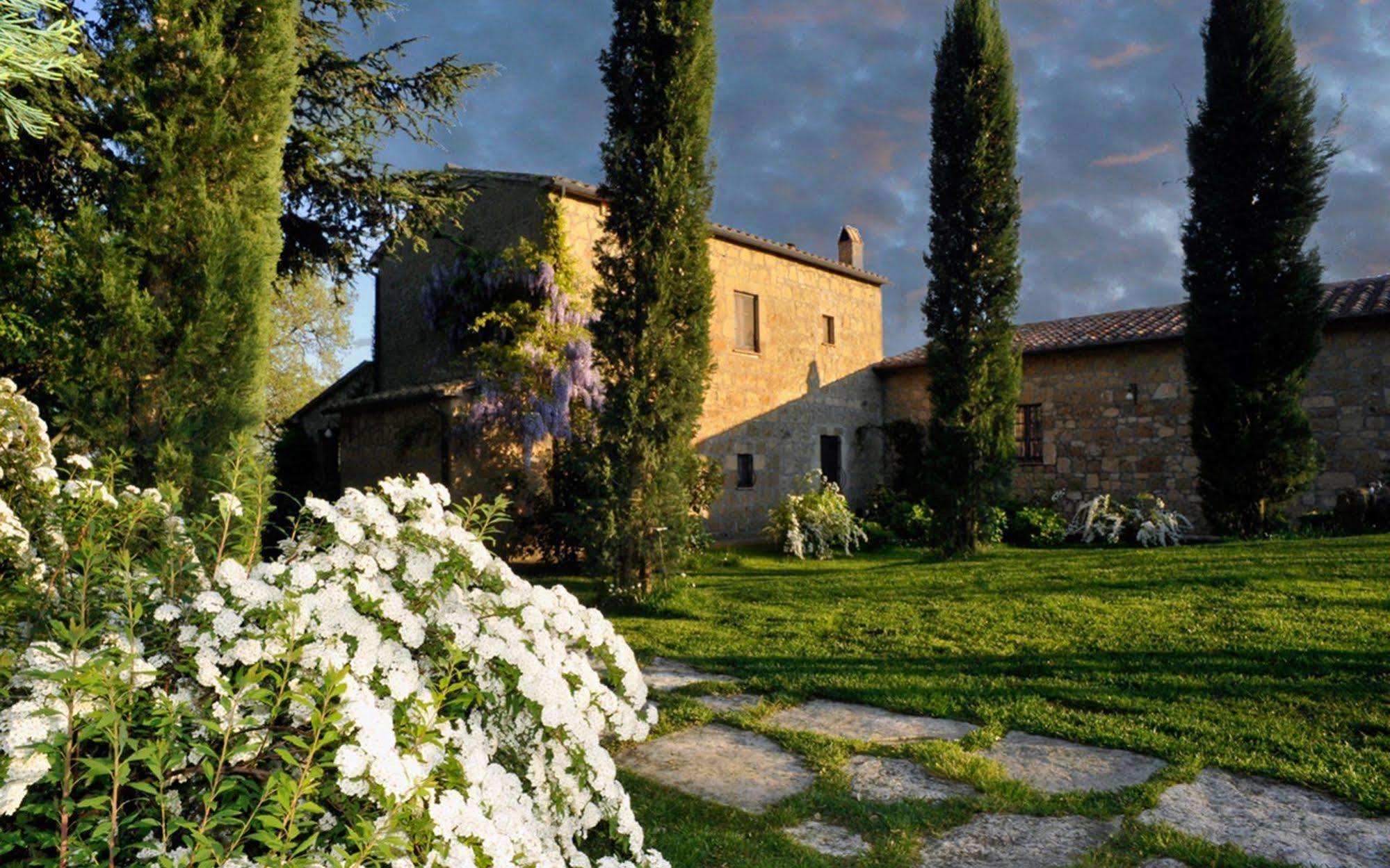 Locanda Ilune Pitigliano Bagian luar foto