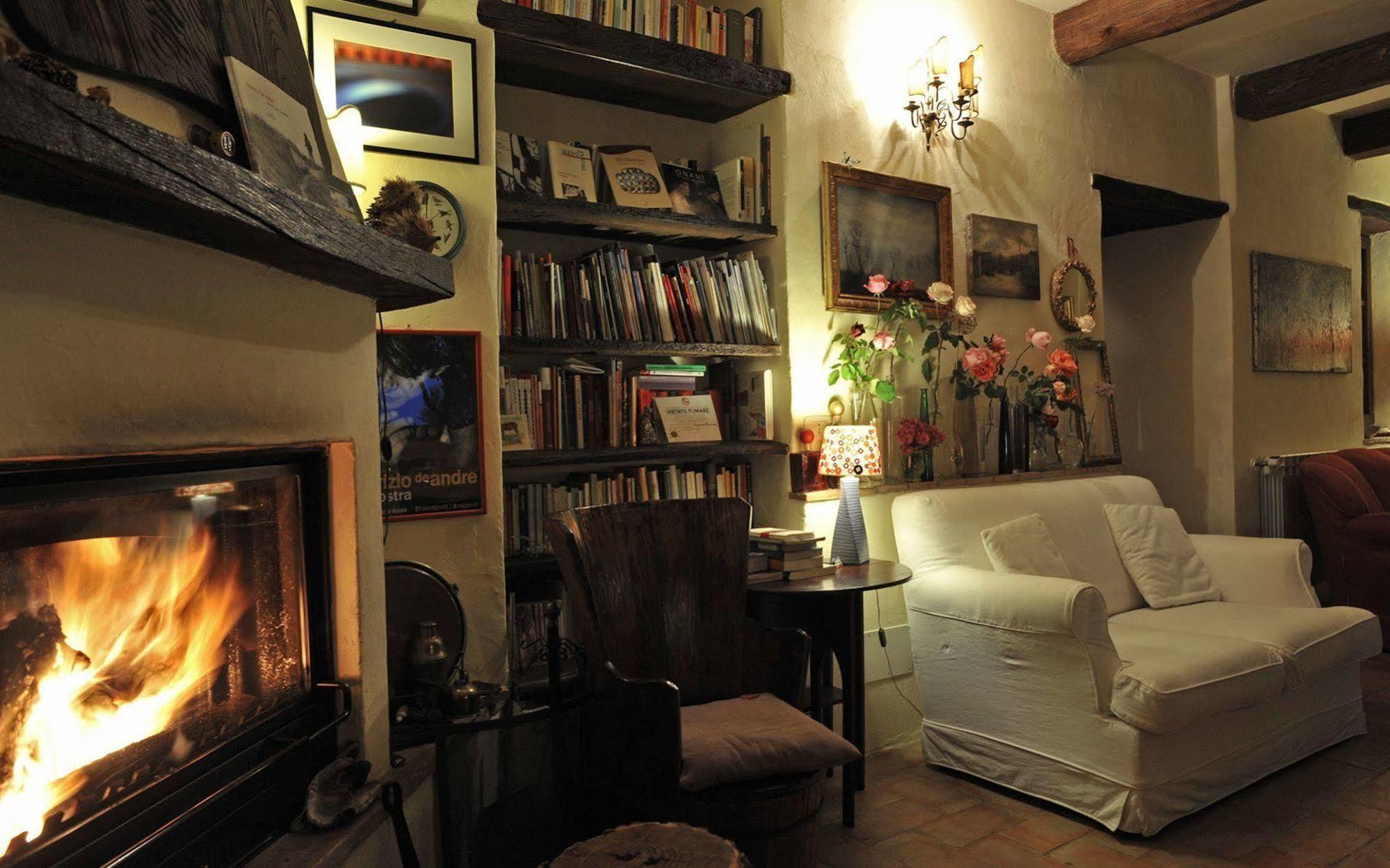 Locanda Ilune Pitigliano Bagian luar foto